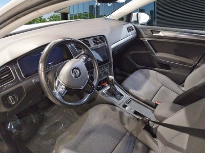 Volkswagen e-Golf ePower 100 kW (136 CV) 7 Volkswagen e-Golf ePower 100 kW (136 CV) 7