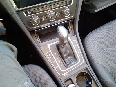 Volkswagen e-Golf ePower 100 kW (136 CV) 15 Volkswagen e-Golf ePower 100 kW (136 CV) 15