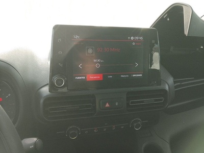 Citroen Berlingo BlueHDi 100 S&S Talla M Feel 75 kW (102 CV) 15 Citroen Berlingo BlueHDi 100 S&S Talla M Feel 75 kW (102 CV) 15