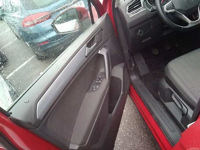 Volkswagen Tiguan Life 2.0 TDI 110 kW (150 CV) Vehículo usado en Madrid Volkswagen Tiguan Life 2.0 TDI 110 kW (150 CV) Vehículo usado en Madrid