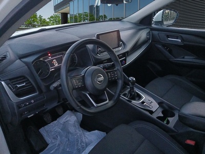 Nissan Qashqai DIG-T 140 mHEV Acenta 4x2 103 kW (140 CV) 7 Nissan Qashqai DIG-T 140 mHEV Acenta 4x2 103 kW (140 CV) 7