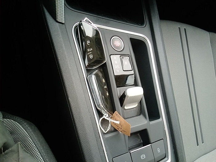 Seat León 1.0 eTSI S&S Style Go DSG 81 kW (110 CV) Vehículo usado en Madrid Seat León 1.0 eTSI S&S Style Go DSG 81 kW (110 CV) Vehículo usado en Madrid