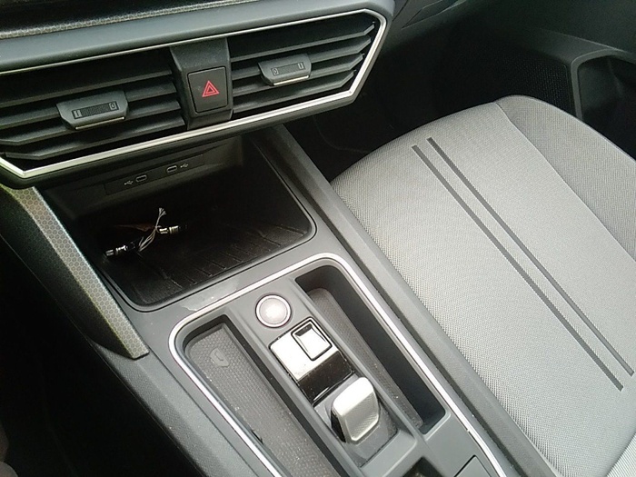 Seat León 1.0 eTSI S&S Style Go DSG 81 kW (110 CV) Vehículo usado en Madrid Seat León 1.0 eTSI S&S Style Go DSG 81 kW (110 CV) Vehículo usado en Madrid