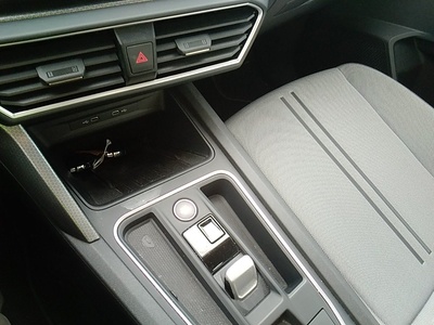 Seat León 1.0 eTSI S&S Style Go DSG 81 kW (110 CV) 11 Seat León 1.0 eTSI S&S Style Go DSG 81 kW (110 CV) 11