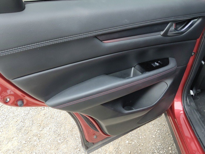 Mazda CX-5 2.0 GE Homura 121 kW (165 CV) Vehículo usado en Madrid Mazda CX-5 2.0 GE Homura 121 kW (165 CV) Vehículo usado en Madrid