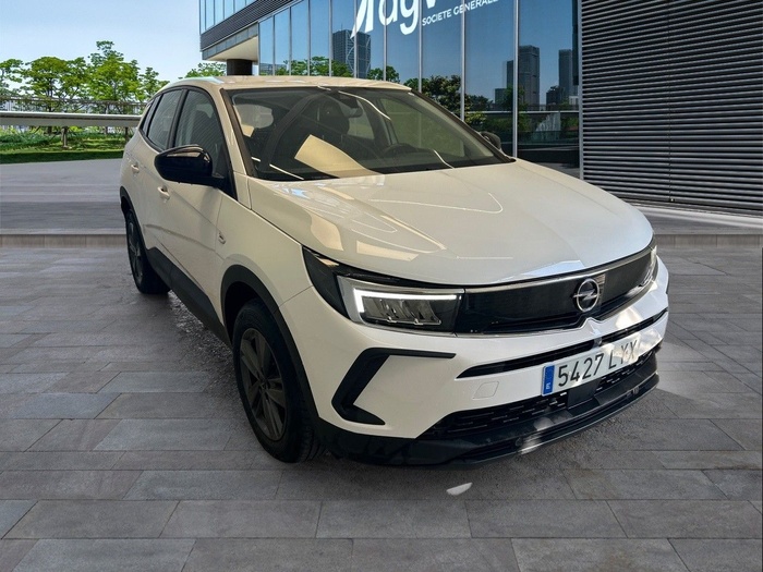 Opel Grandland X 1.5 CDTi Business Edition Auto 96 kW (130 CV) Vehículo usado en Madrid Opel Grandland X 1.5 CDTi Business Edition Auto 96 kW (130 CV) Vehículo usado en Madrid