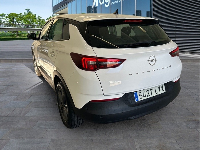 Opel Grandland X 1.5 CDTi Business Edition Auto 96 kW (130 CV) Vehículo usado en Madrid Opel Grandland X 1.5 CDTi Business Edition Auto 96 kW (130 CV) Vehículo usado en Madrid