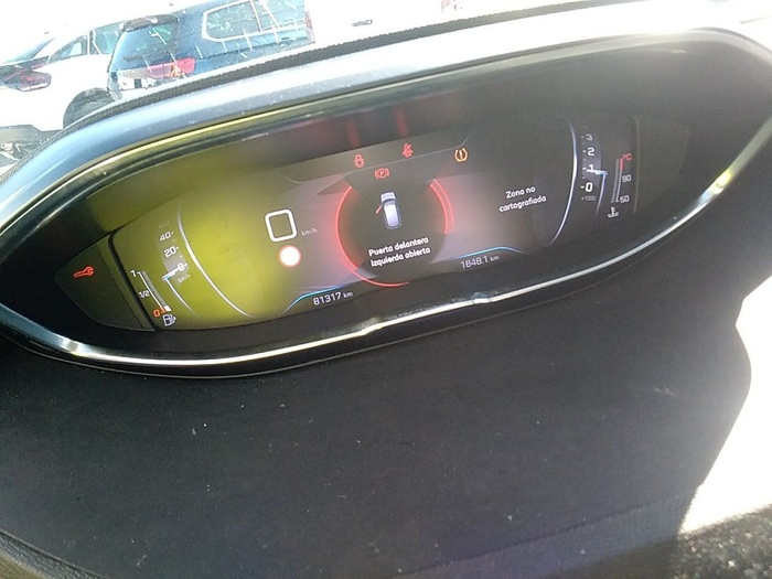 Peugeot 3008 BlueHDI 130 S&S Allure 96 kW (130 CV) Vehículo usado en Madrid Peugeot 3008 BlueHDI 130 S&S Allure 96 kW (130 CV) Vehículo usado en Madrid