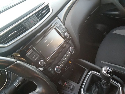 Nissan Qashqai dCi 85 Acenta 85 kW (115 CV) 9 Nissan Qashqai dCi 85 Acenta 85 kW (115 CV) 9