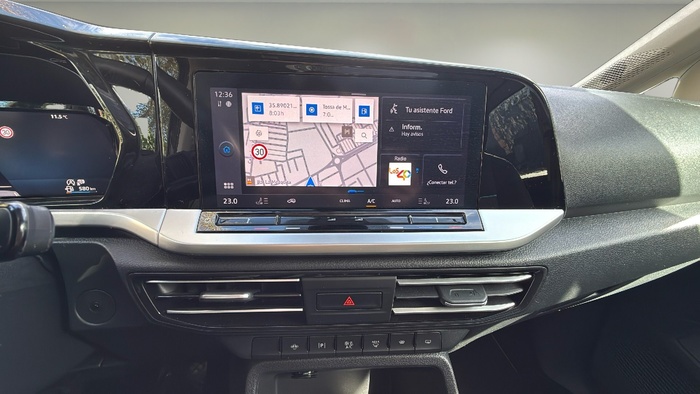 Ford Grand Tourneo Connect 2.0 Ecoblue Active Auto 90 kW (122 CV) Vehículo usado en Madrid Ford Grand Tourneo Connect 2.0 Ecoblue Active Auto 90 kW (122 CV) Vehículo usado en Madrid