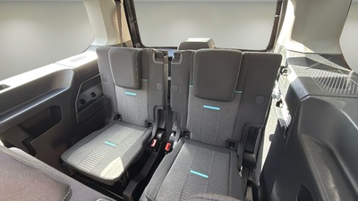 Ford Grand Tourneo Connect 2.0 Ecoblue Active Auto 90 kW (122 CV) 11 Ford Grand Tourneo Connect 2.0 Ecoblue Active Auto 90 kW (122 CV) 11