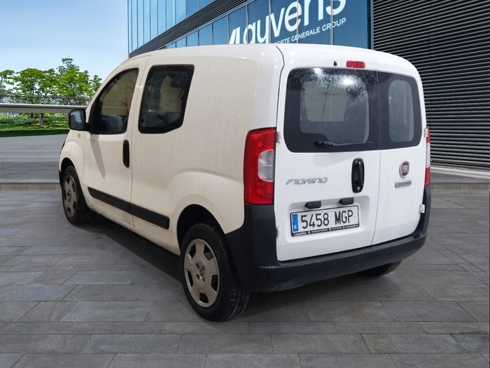 Fiat Fiorino Combi 1.3 Multijet SX N1 70 kW (95 CV) Vehículo usado en Madrid Fiat Fiorino Combi 1.3 Multijet SX N1 70 kW (95 CV) Vehículo usado en Madrid