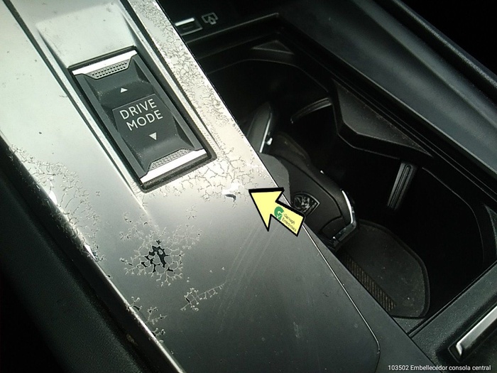 Peugeot 308 BlueHDi 130 S&S Allure EAT8 96 kW (130 CV) Vehículo usado en Madrid Peugeot 308 BlueHDi 130 S&S Allure EAT8 96 kW (130 CV) Vehículo usado en Madrid