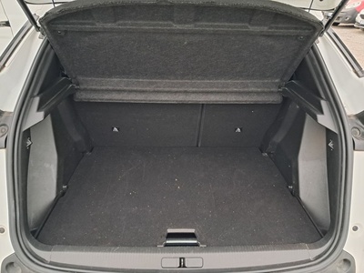 Peugeot 2008 BlueHDi 110 Allure 81 kW (110 CV) 11 Peugeot 2008 BlueHDi 110 Allure 81 kW (110 CV) 11