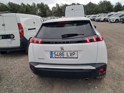 Peugeot 2008 BlueHDi 110 Allure 81 kW (110 CV) 5 Peugeot 2008 BlueHDi 110 Allure 81 kW (110 CV) 5