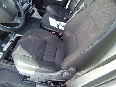 Peugeot Boxer Furgon BlueHDi 140 S&S Pack 335 L2 H2 103 kW (140 CV) 14 Peugeot Boxer Furgon BlueHDi 140 S&S Pack 335 L2 H2 103 kW (140 CV) 14