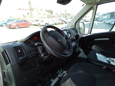 Peugeot Boxer Furgon BlueHDi 140 S&S Pack 335 L2 H2 103 kW (140 CV) 7 Peugeot Boxer Furgon BlueHDi 140 S&S Pack 335 L2 H2 103 kW (140 CV) 7