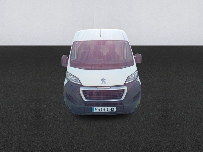 Peugeot Boxer Furgon BlueHDi 140 S&S Pack 335 L2 H2 103 kW (140 CV) Vehículo usado en Madrid Peugeot Boxer Furgon BlueHDi 140 S&S Pack 335 L2 H2 103 kW (140 CV) Vehículo usado en Madrid