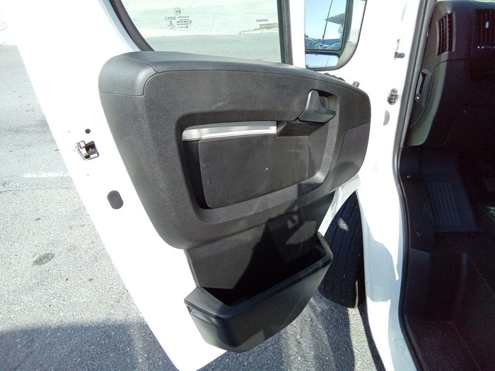 Peugeot Boxer Furgon BlueHDi 140 S&S Pack 335 L2 H2 103 kW (140 CV) Vehículo usado en Madrid Peugeot Boxer Furgon BlueHDi 140 S&S Pack 335 L2 H2 103 kW (140 CV) Vehículo usado en Madrid