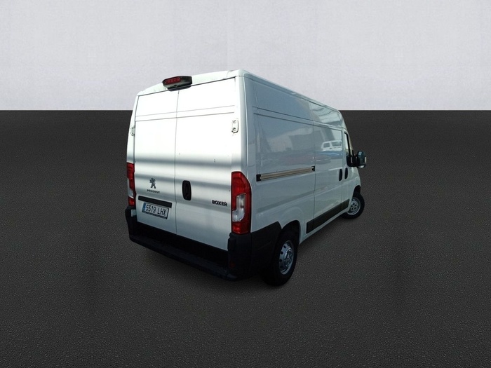 Peugeot Boxer Furgon BlueHDi 140 S&S Pack 335 L2 H2 103 kW (140 CV) Vehículo usado en Madrid Peugeot Boxer Furgon BlueHDi 140 S&S Pack 335 L2 H2 103 kW (140 CV) Vehículo usado en Madrid