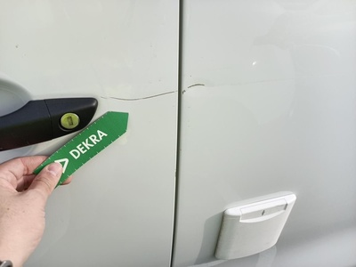 Peugeot e-Expert Furgon Eléctrico Premium Standard 50kWh 100 kW (136 CV) 5 Peugeot e-Expert Furgon Eléctrico Premium Standard 50kWh 100 kW (136 CV) 5