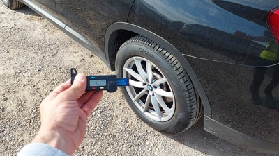 BMW X3 xDrive20d 140 kW (190 CV) 15 BMW X3 xDrive20d 140 kW (190 CV) 15