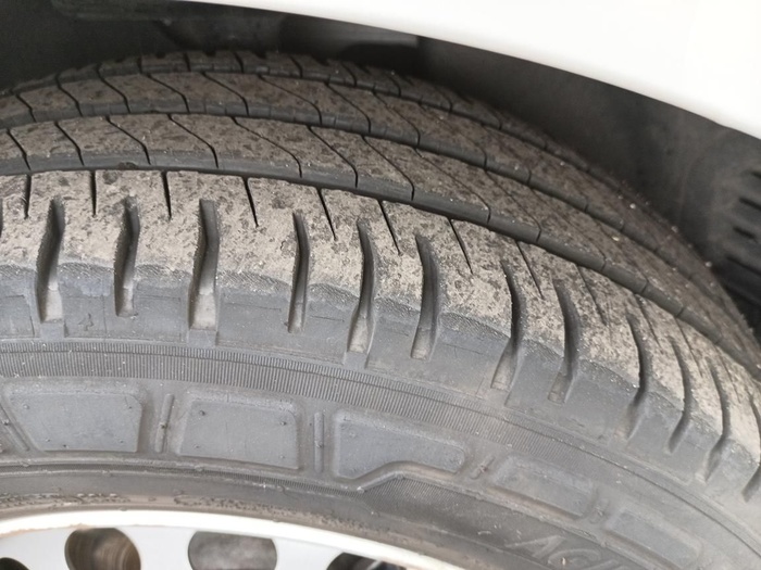 Peugeot e-Expert Furgon Eléctrico Premium Standard 50kWh 100 kW (136 CV) Vehículo usado en Madrid Peugeot e-Expert Furgon Eléctrico Premium Standard 50kWh 100 kW (136 CV) Vehículo usado en Madrid