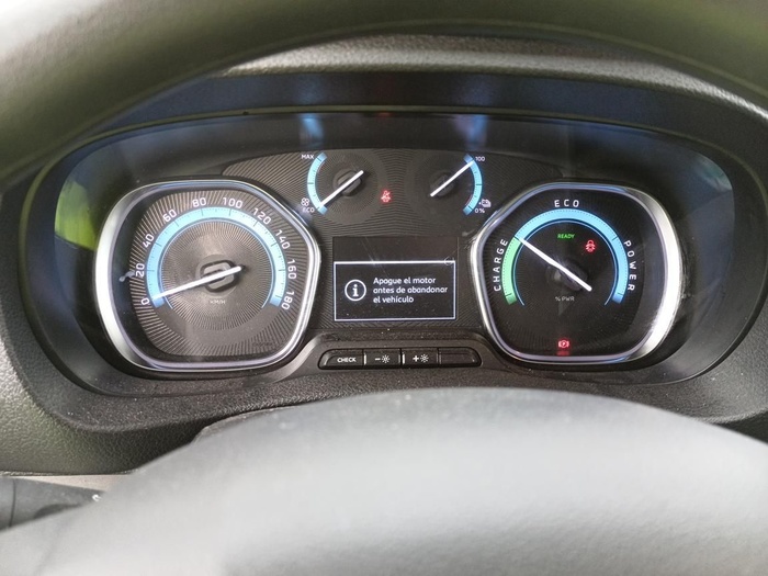 Peugeot e-Expert Furgon Eléctrico Premium Standard 50kWh 100 kW (136 CV) Vehículo usado en Madrid Peugeot e-Expert Furgon Eléctrico Premium Standard 50kWh 100 kW (136 CV) Vehículo usado en Madrid