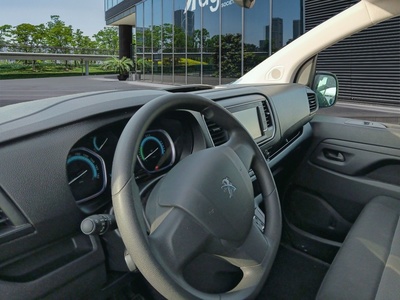 Peugeot e-Expert Furgon Eléctrico Premium Standard 50kWh 100 kW (136 CV) 7 Peugeot e-Expert Furgon Eléctrico Premium Standard 50kWh 100 kW (136 CV) 7