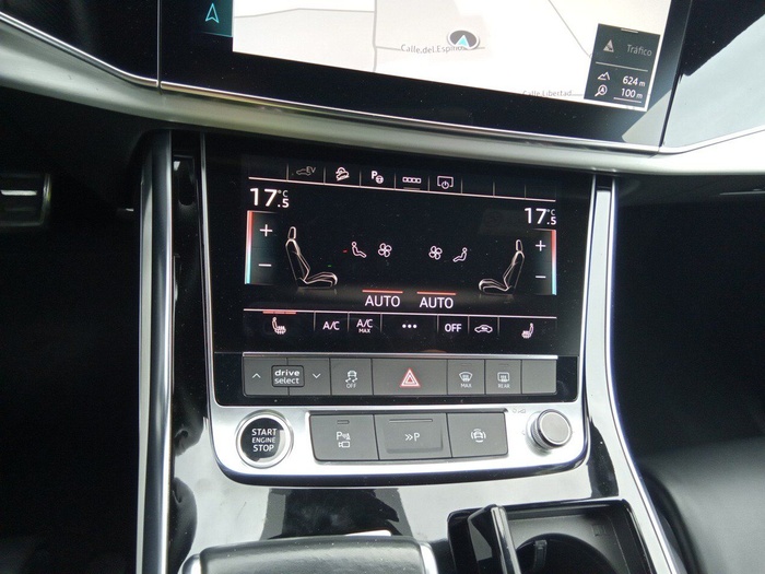 Audi Q8 TFSIe S line plus 55 TFSIe quattro 280 kW (381 CV) tiptronic Vehículo usado en Madrid Audi Q8 TFSIe S line plus 55 TFSIe quattro 280 kW (381 CV) tiptronic Vehículo usado en Madrid