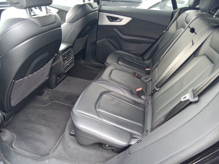 Audi Q8 TFSIe S line plus 55 TFSIe quattro 280 kW (381 CV) tiptronic Vehículo usado en Madrid Audi Q8 TFSIe S line plus 55 TFSIe quattro 280 kW (381 CV) tiptronic Vehículo usado en Madrid