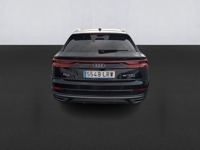 Audi Q8 TFSIe S line plus 55 TFSIe quattro 280 kW (381 CV) tiptronic Vehículo usado en Madrid Audi Q8 TFSIe S line plus 55 TFSIe quattro 280 kW (381 CV) tiptronic Vehículo usado en Madrid