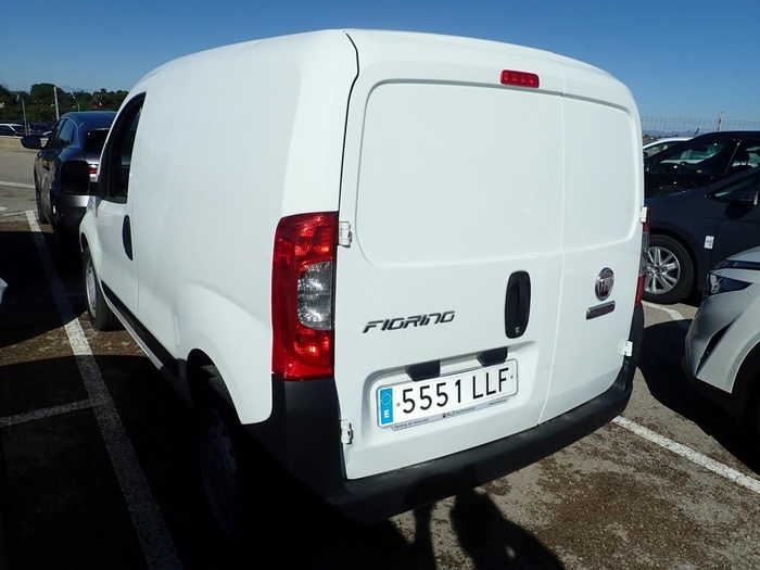 Fiat Fiorino Cargo Furgon 1.3 Multijet SX N1 59 kW (80 CV) Vehículo usado en Madrid Fiat Fiorino Cargo Furgon 1.3 Multijet SX N1 59 kW (80 CV) Vehículo usado en Madrid