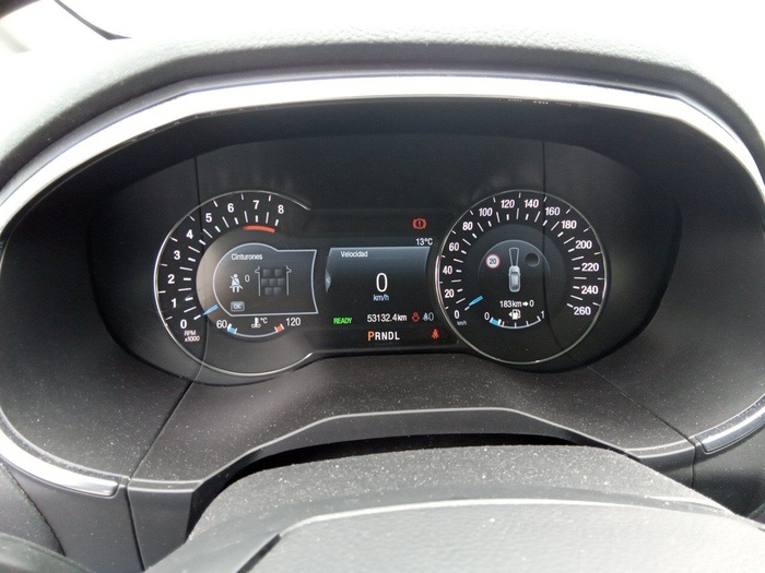 Ford S-Max 2.5 Duratec FHEV Titanium 140 kW (190 CV) Vehículo usado en Madrid Ford S-Max 2.5 Duratec FHEV Titanium 140 kW (190 CV) Vehículo usado en Madrid