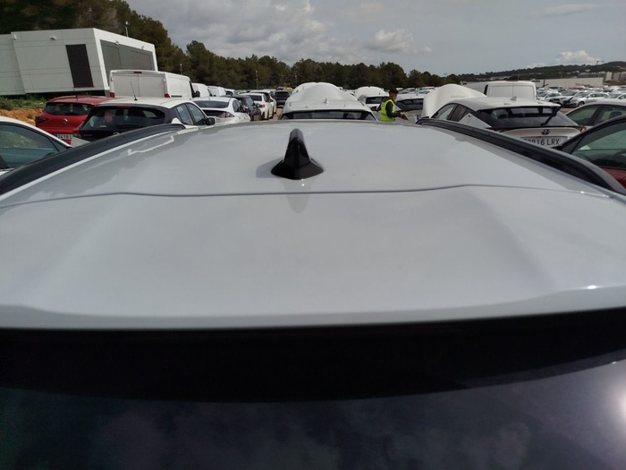 Peugeot 2008 Allure Hybrid eDCS6 107 kW (145 CV) Vehículo usado en Madrid Peugeot 2008 Allure Hybrid eDCS6 107 kW (145 CV) Vehículo usado en Madrid