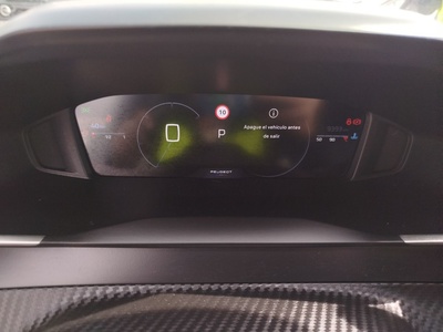 Peugeot 2008 Allure Hybrid eDCS6 107 kW (145 CV) 13 Peugeot 2008 Allure Hybrid eDCS6 107 kW (145 CV) 13