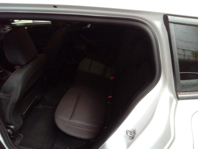 Ford Focus SportBreak 1.0 Ecoboost MHEV ST-Line 114 kW (155 CV) 9 Ford Focus SportBreak 1.0 Ecoboost MHEV ST-Line 114 kW (155 CV) 9