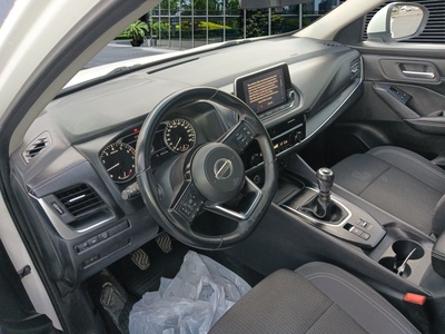 Nissan Qashqai DIG-T 140 mHEV Acenta 4x2 103 kW (140 CV) 7 Nissan Qashqai DIG-T 140 mHEV Acenta 4x2 103 kW (140 CV) 7