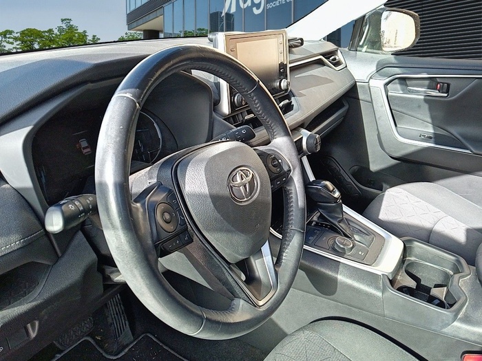 Toyota Rav4 2.5l hybrid Advance 4WD 163 kW (222 CV) Vehículo usado en Madrid Toyota Rav4 2.5l hybrid Advance 4WD 163 kW (222 CV) Vehículo usado en Madrid