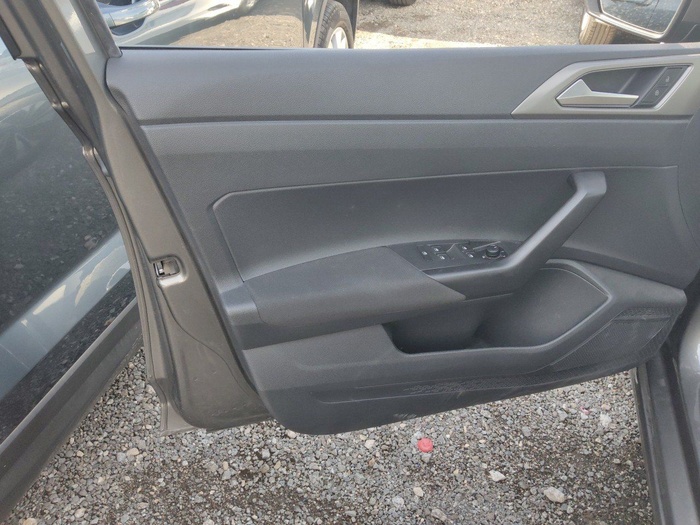 Volkswagen Polo Advance 1.0 TSI 70 kW (95 CV) Vehículo usado en Madrid Volkswagen Polo Advance 1.0 TSI 70 kW (95 CV) Vehículo usado en Madrid