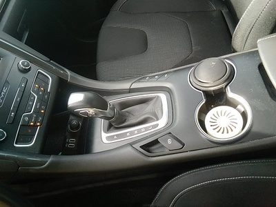 Ford Mondeo 2.0 Híbrido HEV Sedan Titanium Auto 137 kW (187 CV) 12 Ford Mondeo 2.0 Híbrido HEV Sedan Titanium Auto 137 kW (187 CV) 12