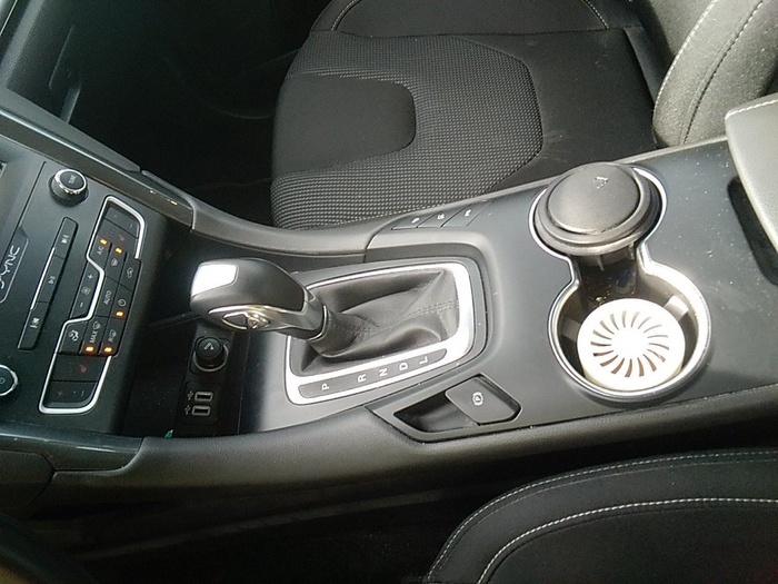 Ford Mondeo 2.0 Híbrido HEV Sedan Titanium Auto 137 kW (187 CV) Vehículo usado en Madrid Ford Mondeo 2.0 Híbrido HEV Sedan Titanium Auto 137 kW (187 CV) Vehículo usado en Madrid