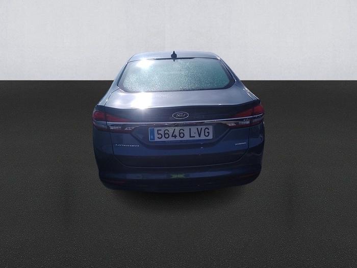 Ford Mondeo 2.0 Híbrido HEV Sedan Titanium Auto 137 kW (187 CV) Vehículo usado en Madrid Ford Mondeo 2.0 Híbrido HEV Sedan Titanium Auto 137 kW (187 CV) Vehículo usado en Madrid