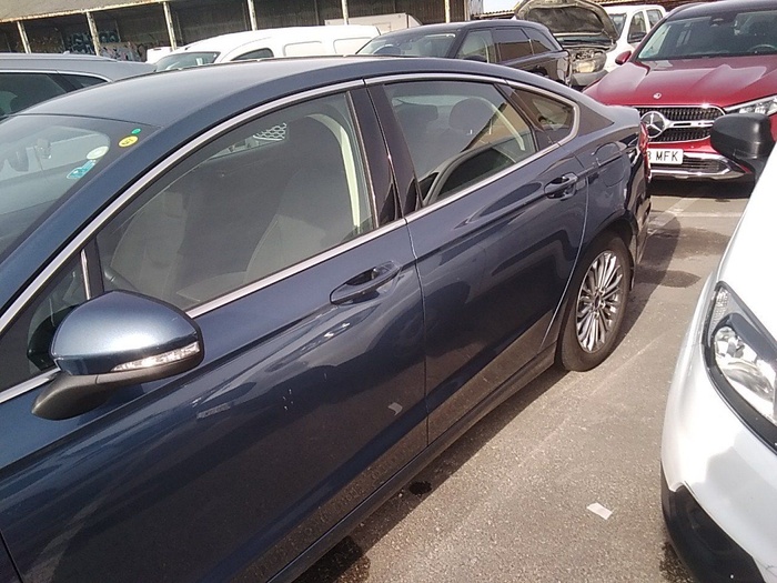 Ford Mondeo 2.0 Híbrido HEV Sedan Titanium Auto 137 kW (187 CV) Vehículo usado en Madrid Ford Mondeo 2.0 Híbrido HEV Sedan Titanium Auto 137 kW (187 CV) Vehículo usado en Madrid