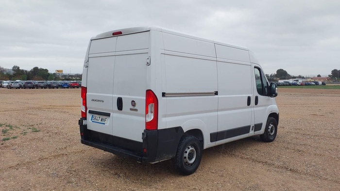 Fiat Ducato Furgon 2.3 Multijet Easy Pro L2H2 88 kW (120 CV) 3.500 Vehículo usado en Madrid Fiat Ducato Furgon 2.3 Multijet Easy Pro L2H2 88 kW (120 CV) 3.500 Vehículo usado en Madrid