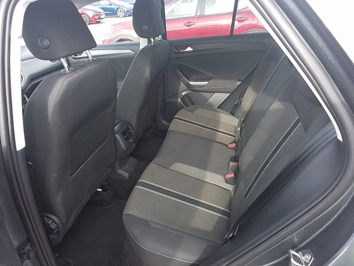 Volkswagen T-Roc Advance 1.5 TSI 110 kW (150 CV) DSG Vehículo usado en Madrid Volkswagen T-Roc Advance 1.5 TSI 110 kW (150 CV) DSG Vehículo usado en Madrid