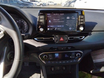 Hyundai i30 CW 1.6 CRDI Klass 85 kW (116 CV) 12 Hyundai i30 CW 1.6 CRDI Klass 85 kW (116 CV) 12