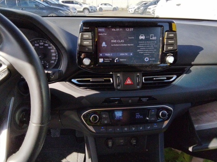 Hyundai i30 CW 1.6 CRDI Klass 85 kW (116 CV) Vehículo usado en Madrid Hyundai i30 CW 1.6 CRDI Klass 85 kW (116 CV) Vehículo usado en Madrid