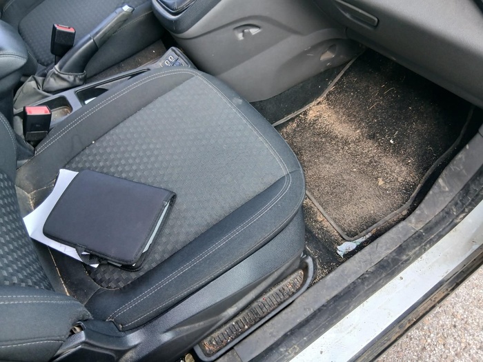 Ford Tourneo Connect 1.5 TDCI Trend 74 kW (100 CV) Vehículo usado en Madrid Ford Tourneo Connect 1.5 TDCI Trend 74 kW (100 CV) Vehículo usado en Madrid