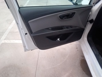 SEAT León 1.6 TDI S&S Reference 85 kW (115 CV) 14 SEAT León 1.6 TDI S&S Reference 85 kW (115 CV) 14